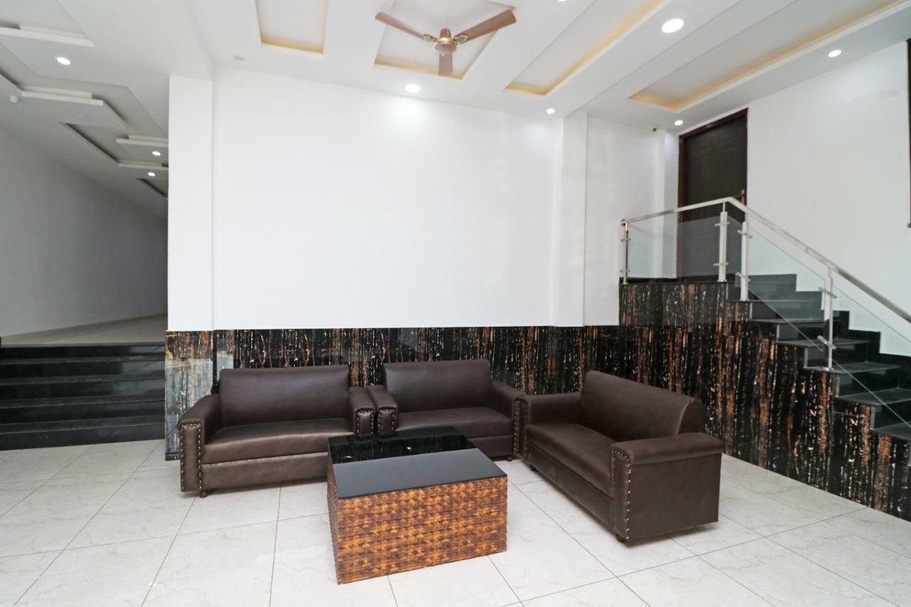 Oyo 29755 Hotel Jammu Airlines Kültér fotó