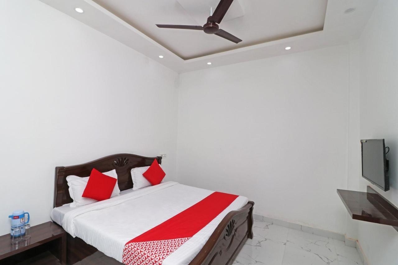 Oyo 29755 Hotel Jammu Airlines Kültér fotó